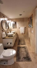 41 SE 5th St in Miami, FL - Building Photo - Building Photo