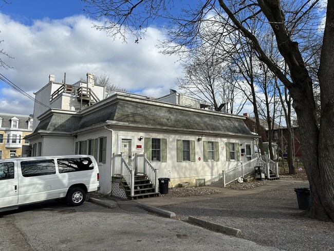 117-121 E Antietam St in Hagerstown, MD - Building Photo - Building Photo