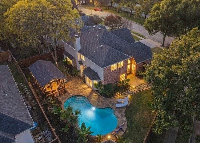 property at 4402 Goodwin Dr