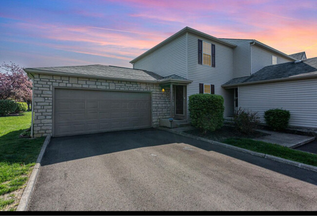 property at 1784 Ridgebury Dr