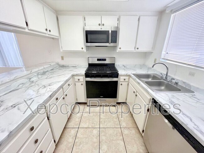 69613 Karen Way in Rancho Mirage, CA - Building Photo - Building Photo