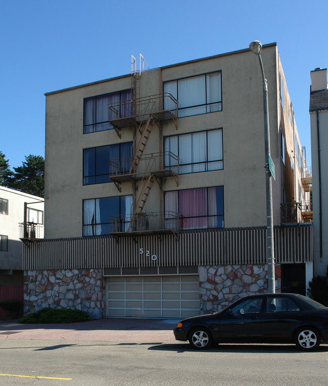 520 Parker Ave in San Francisco, CA - Building Photo - Building Photo