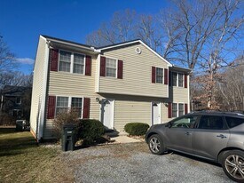 90 Dean St in Lynchburg, VA - Building Photo