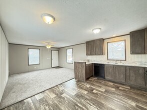 10610 State Rte 762 in Lockbourne, OH - Building Photo - Building Photo