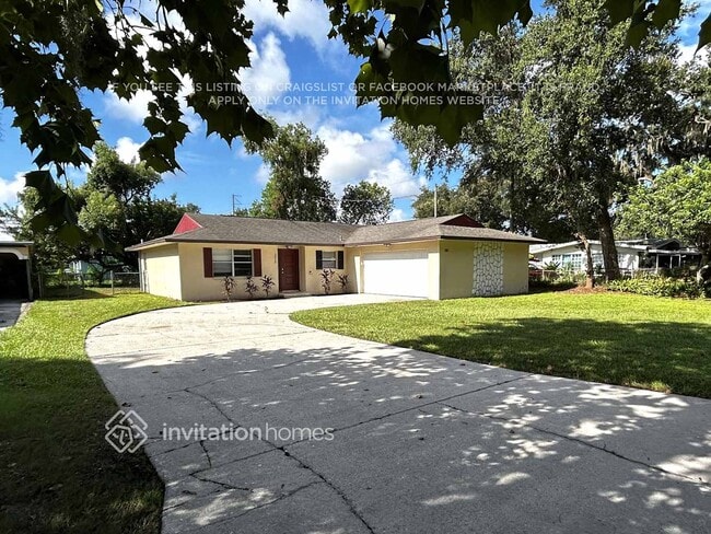 property at 2615 Roxie Ave