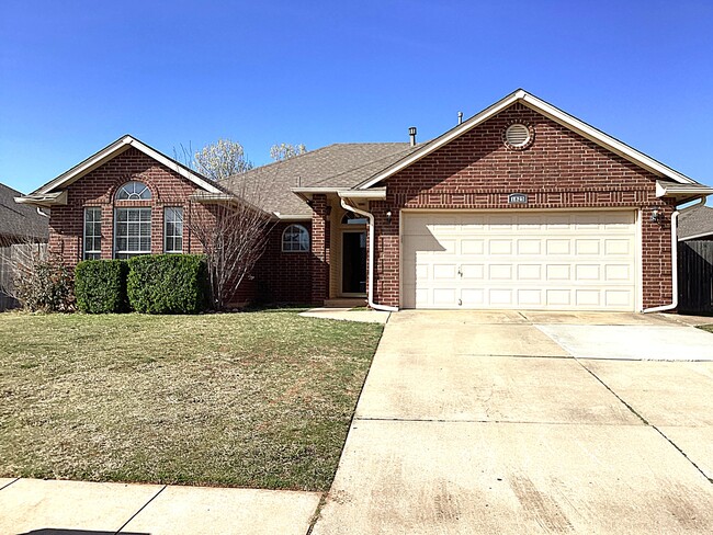 1825 Sagewood Dr