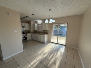 8914 Orange Blossom Loop in Laredo, TX - Building Photo - Building Photo