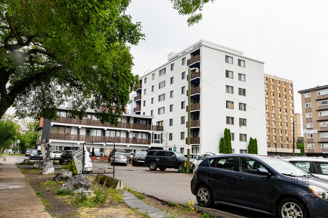 Downtown Edmonton Apartments in Edmonton, AB - Building Photo - Building Photo