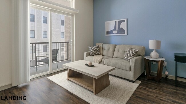 1711 Caroline St, Unit 331