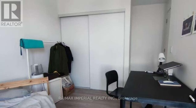 property at 8 Tippett Rd