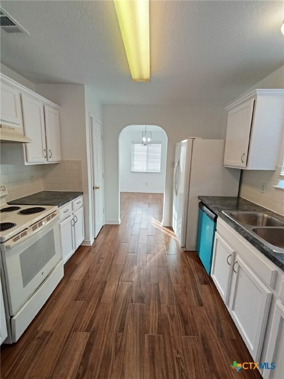 property at 1411 Saddle Dr