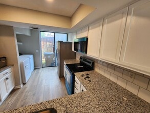 9 Hickory Ct in Nashville, TN - Building Photo - Building Photo