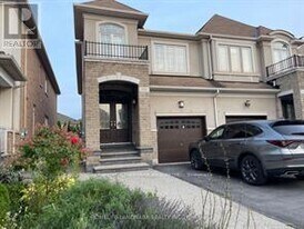 1268 Jezero Crescent in Oakville, ON - Building Photo
