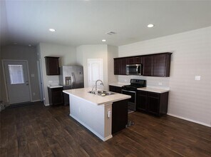 2315 Otter Falls Dr in Spring, TX - Building Photo - Building Photo