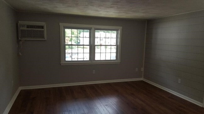 16 Federal Hill Rd in Auburn, MA - Building Photo - Building Photo