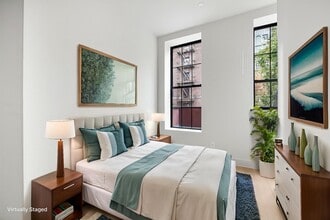 355 E 50th St in New York, NY - Foto de edificio - Building Photo