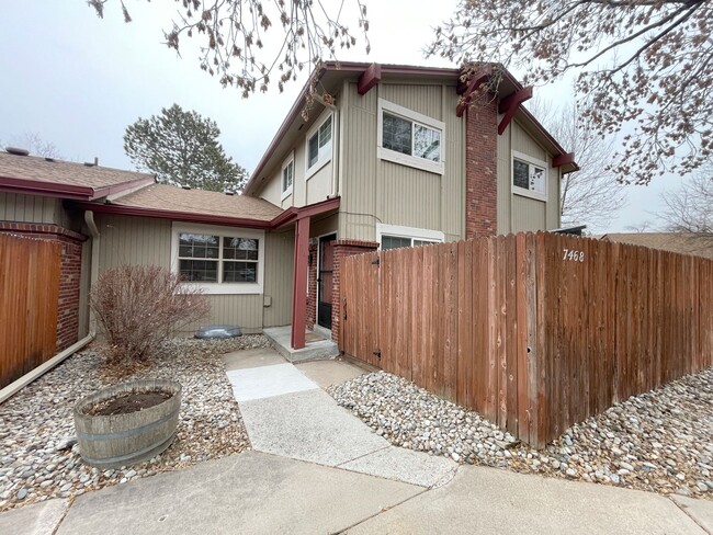 7468 W Roxbury Pl in Littleton, CO - Building Photo - Building Photo