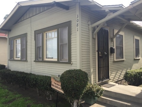 property at 3081 Lincoln Ave