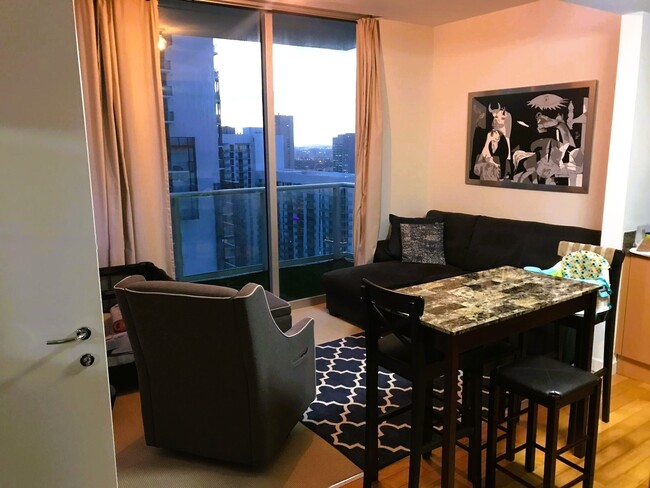300 S Biscayne Blvd, Unit 3209 in Miami, FL - Building Photo - Building Photo