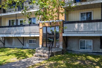6350 Bienville in Brossard, QC - Building Photo - Building Photo