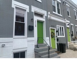 2124 E Somerset St in Philadelphia, PA - Building Photo