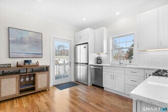 12 Sandy Way in Fairfield, CT - Building Photo - Building Photo