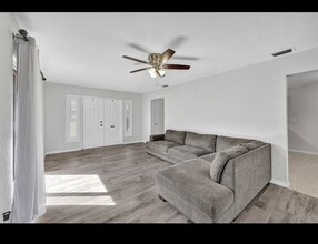 4280 Island Cir in Ft. Myers, FL - Building Photo - Building Photo