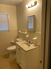 405 W Simmons St in Weatherford, TX - Building Photo - Building Photo