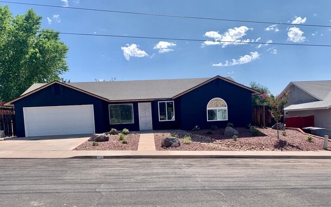 266 N 2000 E in Saint George, UT - Building Photo - Building Photo