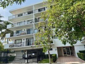 1900 Meridian Ave in Miami Beach, FL - Building Photo