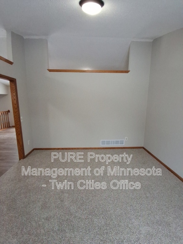 1555 Driving Park Rd in Stillwater, MN - Building Photo - Building Photo