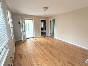 2934 Holly St in Kansas City, MO - Building Photo - Building Photo