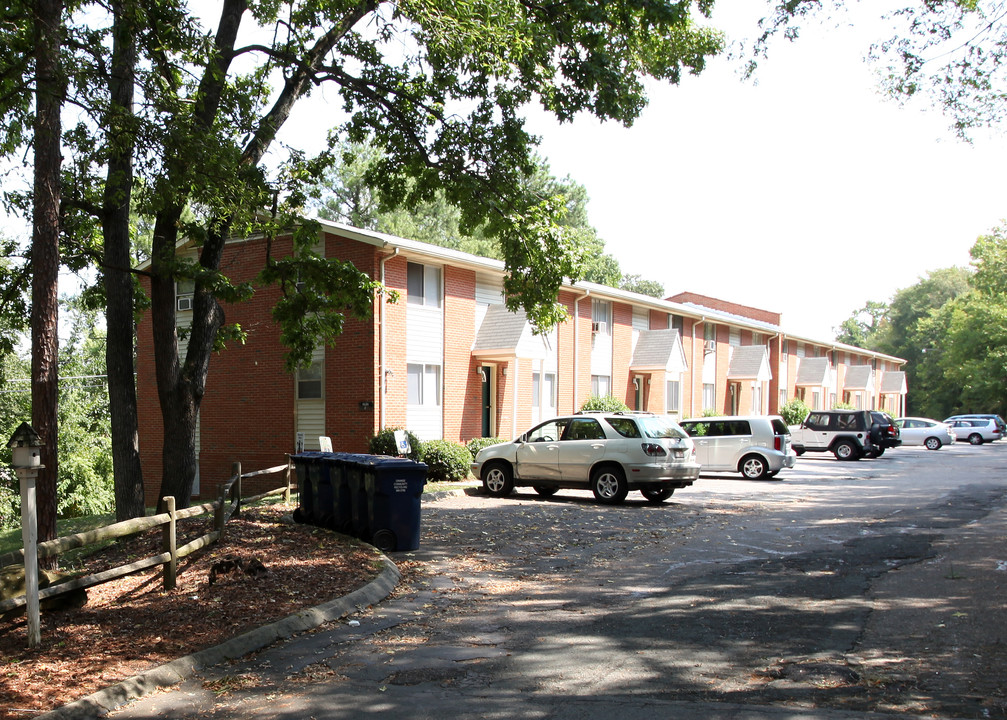 University Gardens Condominiums in Chapel Hill, NC - Building Photo