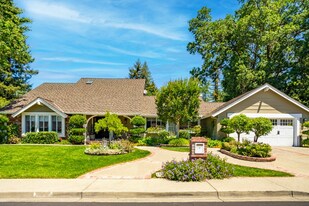 828 Richard Ln in Danville, CA - Building Photo