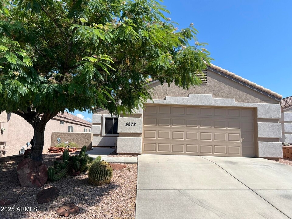 4872 E Meadow Vista Dr in Cornville, AZ - Building Photo