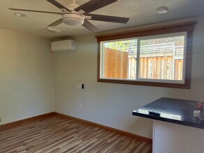 325 Grant Ave in Petaluma, CA - Foto de edificio - Building Photo