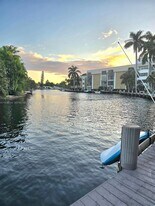 2990 NE 16th Ave in Oakland Park, FL - Building Photo