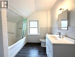 1117 Dougall Ave in Windsor, ON - Building Photo - Building Photo
