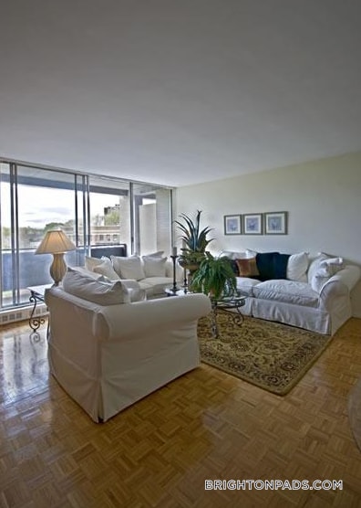 property at 125 Chiswick Rd