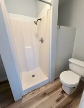 210 W Main St in Springville, NY - Foto de edificio - Building Photo