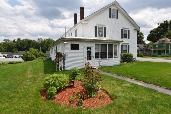 property at 951 Main St
