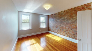38 Frankfort St, Unit 2 in Boston, MA - Building Photo - Building Photo