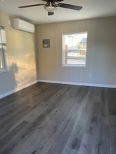 1201 E Wise St in Bowie, TX - Building Photo - Building Photo