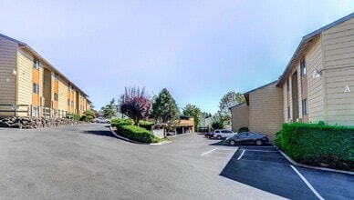 Parkview Apartments in Seattle, WA - Building Photo - Building Photo