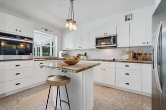 13125 SW 81st Ave in Miami, FL - Building Photo - Building Photo