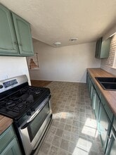 212 E 8th Ave in Fort Morgan, CO - Building Photo - Building Photo