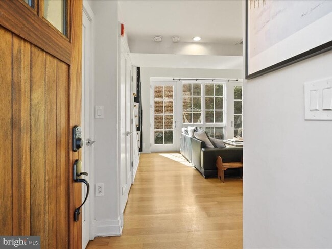 631 D St SE in Washington, DC - Building Photo - Building Photo