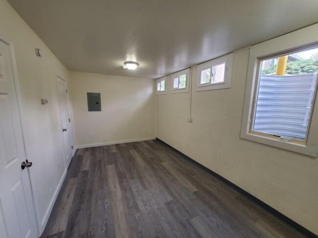 1211 Broadwater Ave in Billings, MT - Building Photo - Building Photo