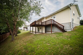 1801 Ridge Rd in Jackson, MO - Building Photo - Building Photo