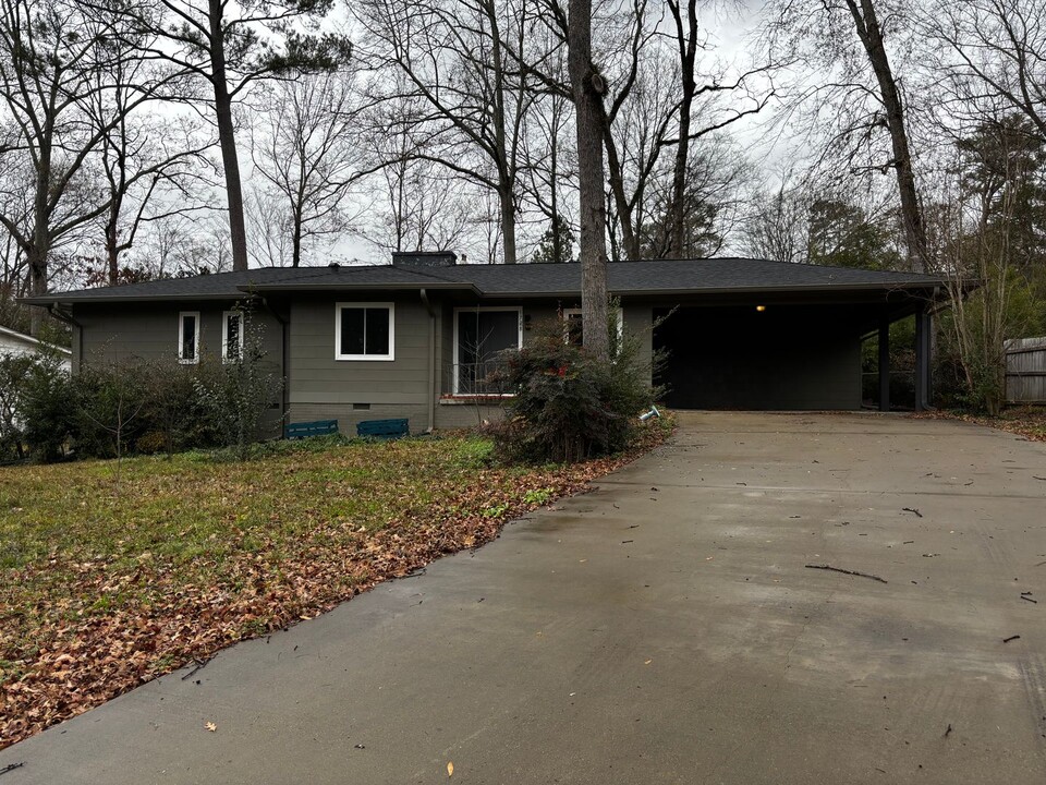 1728 Berlin Dr in Jackson, MS - Building Photo